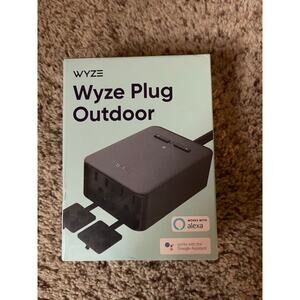 NWT Wyze outdoor smart plug in